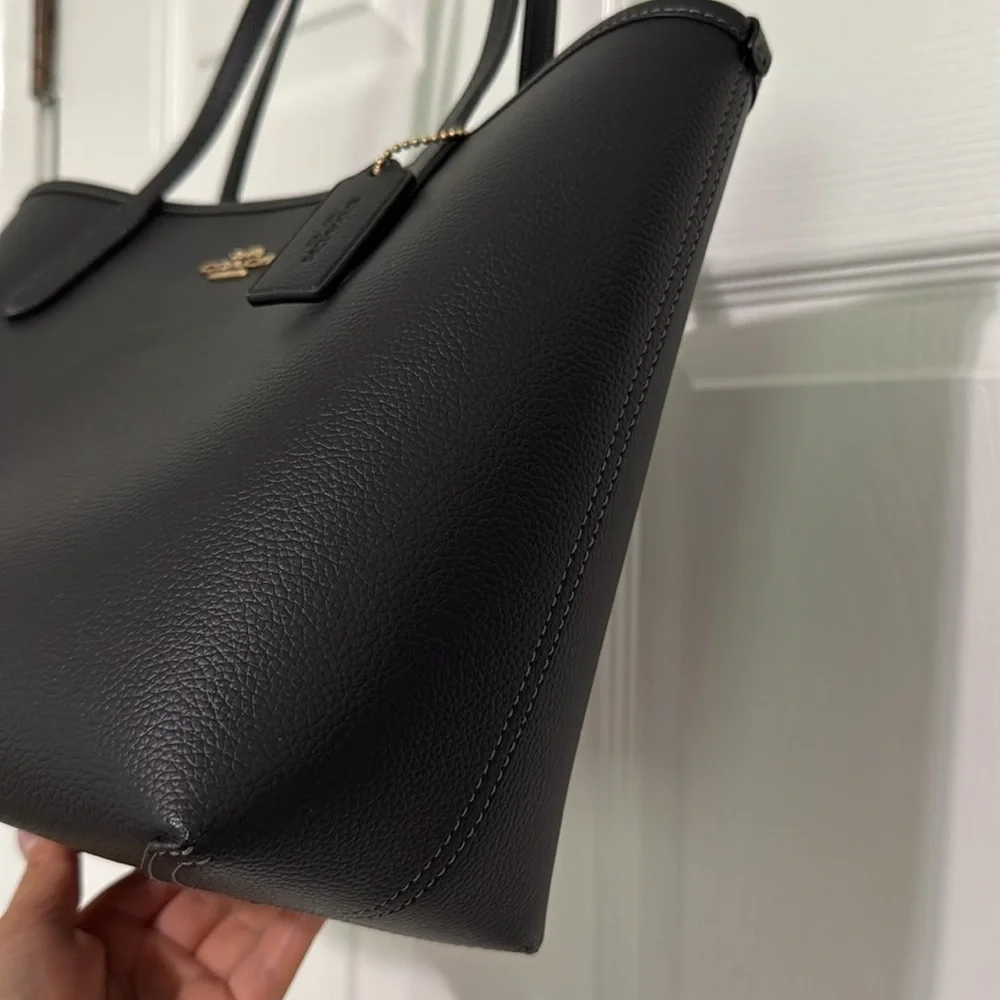 Coach Medium City Tote Bag - Picture 4 of 6